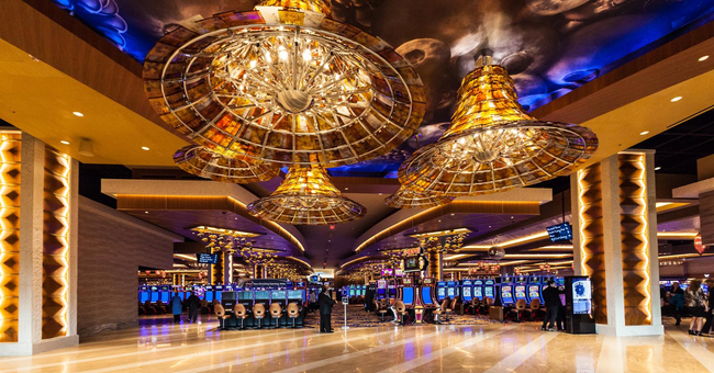 restaurants at resorts world casino catskills