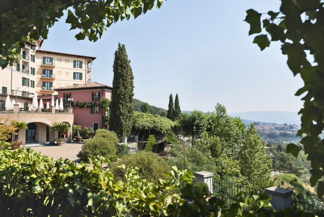 Hotel Review: Renaissance Tuscany Il Ciocco Resort & Spa, Italy ...
