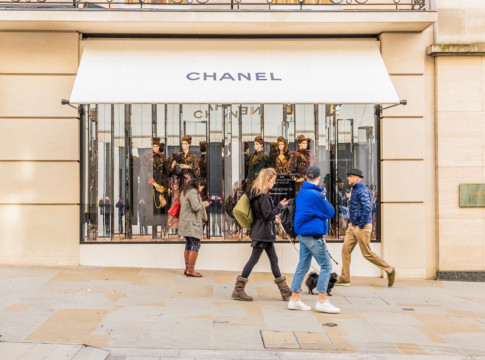 Chanel bags  Boutique Londyn
