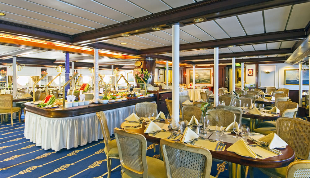 clipper ship dining room menu