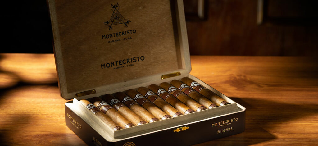 Montecristo Cedar Lined Travel Cigar Case 5-Count