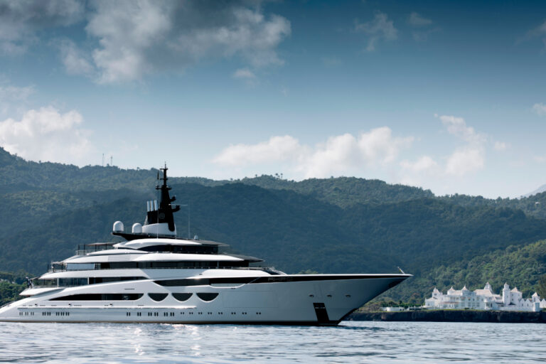 luxusyacht ahpo