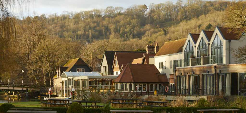 Hotel Review: The Swan At Streatley, Streatley-on-Thames In Berkshire ...