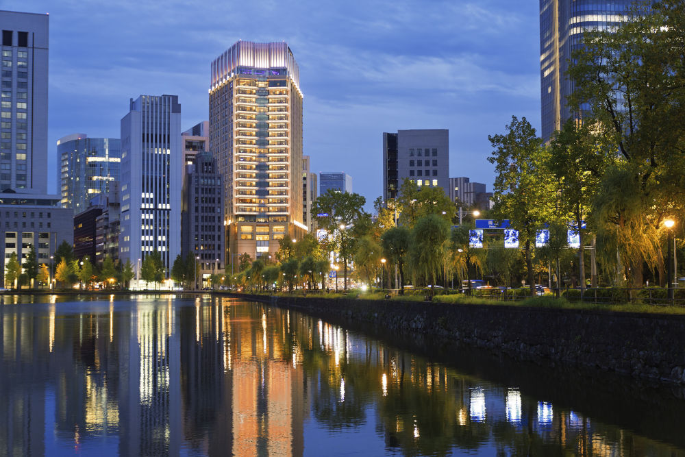 peninsula tokyo exterior