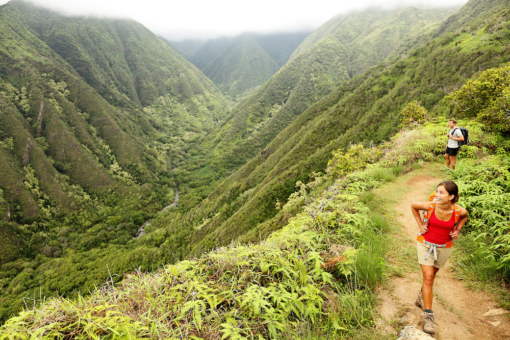 Hiking people on Hawaii, Waihee ridge trail, Maui, USA