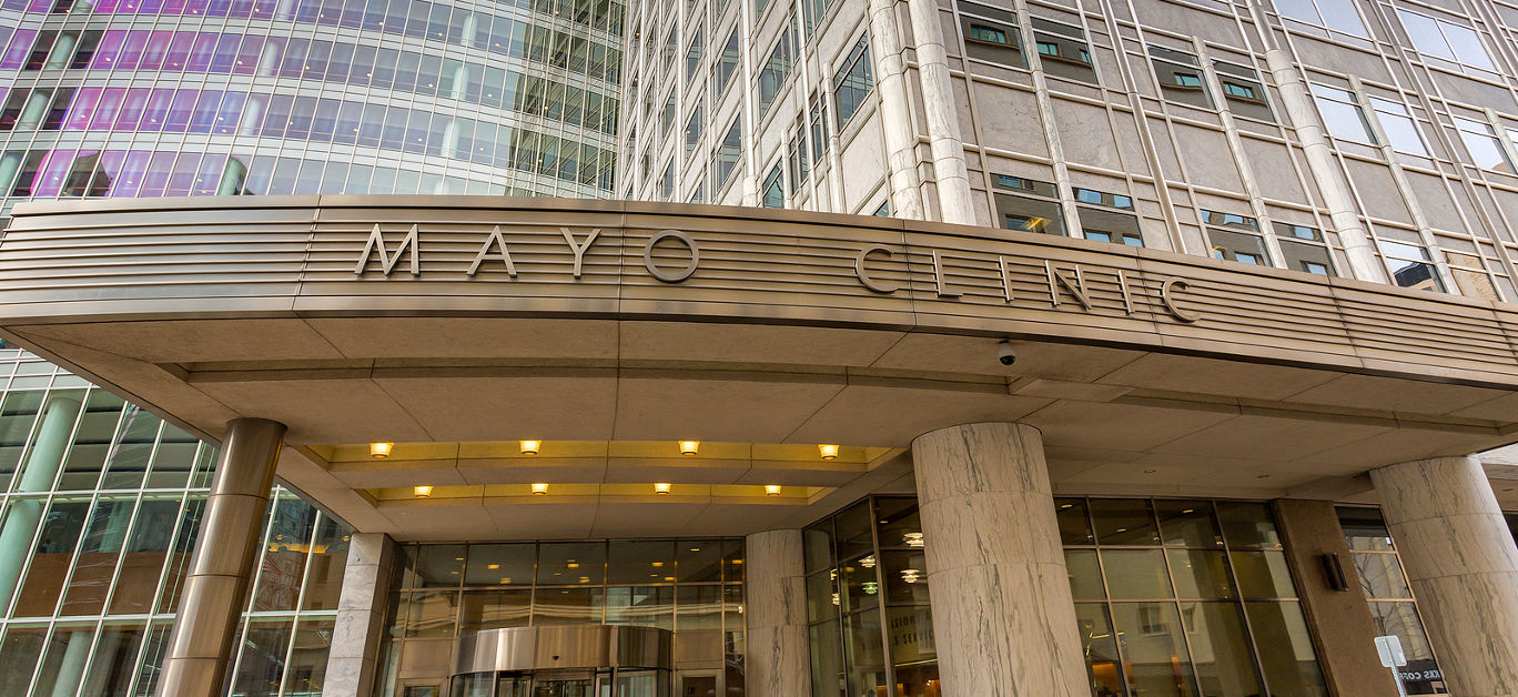 Mayo Clinic entrance and sign