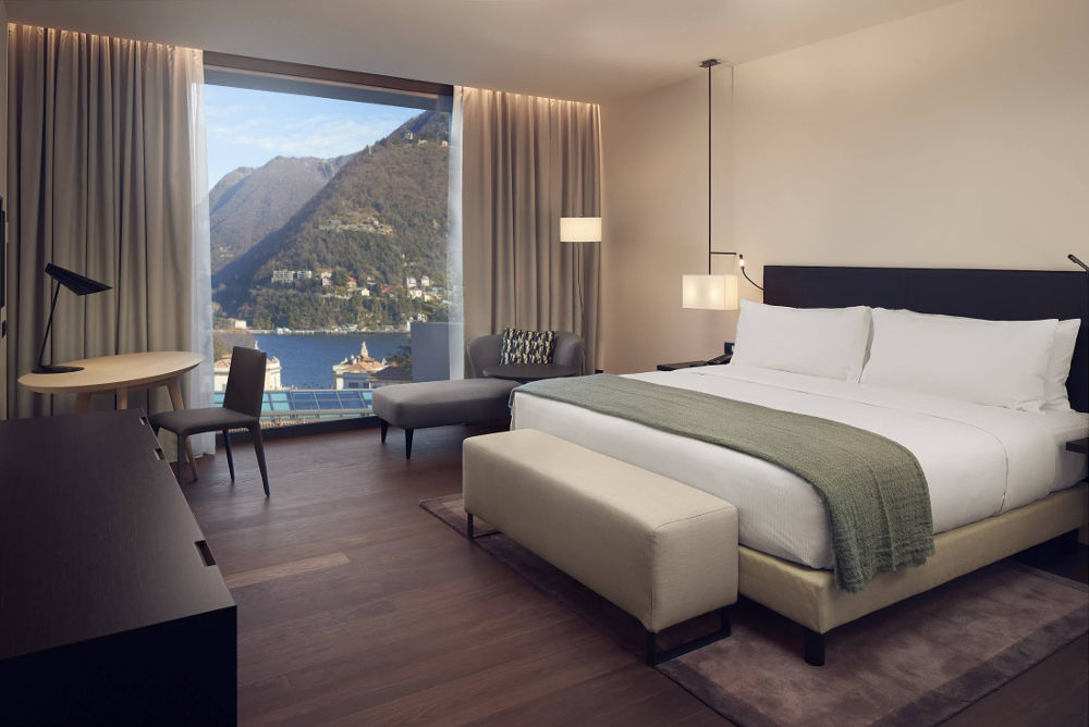 Hilton Lake Como bedroom