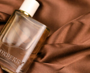 Burberry Her - London Dream 50ml fragrance perfume bottle packshot.