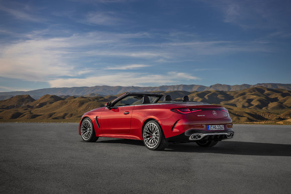 Mercedes-AMG CLE 53 4MATIC+ Cabriolet side view