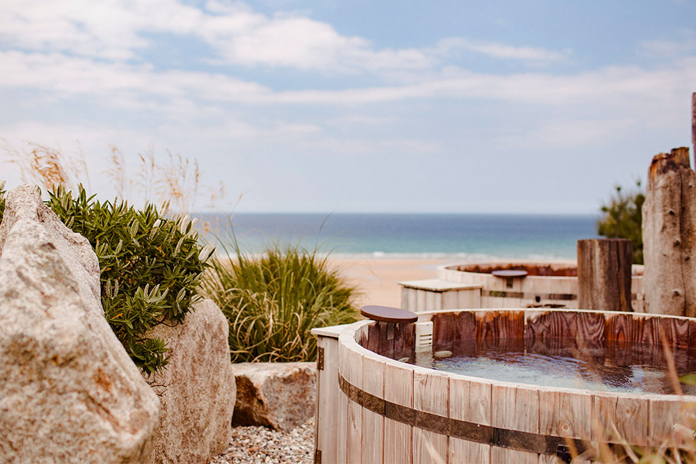 Scarlet Hotel hot tubs