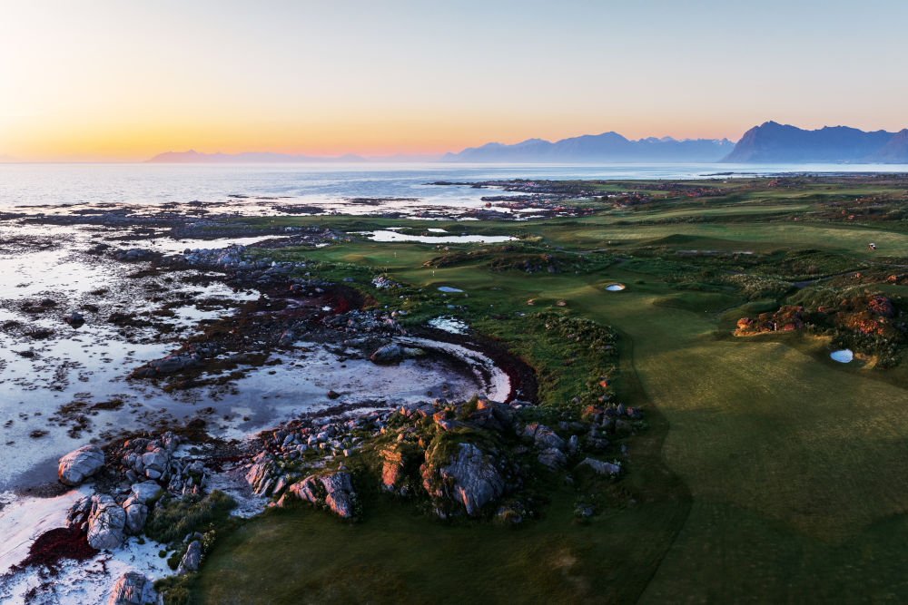 lofoten links sea