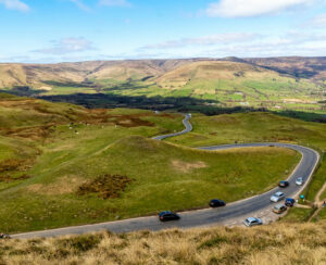 A trip along the mountain range in the Peak District, from Mam Tor to Losehill Pike Wards Piece