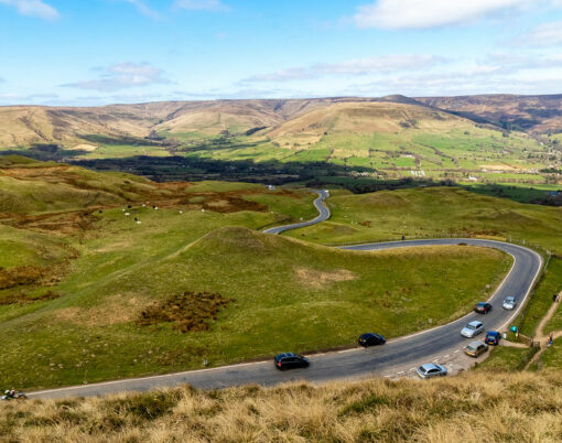 A trip along the mountain range in the Peak District, from Mam Tor to Losehill Pike Wards Piece