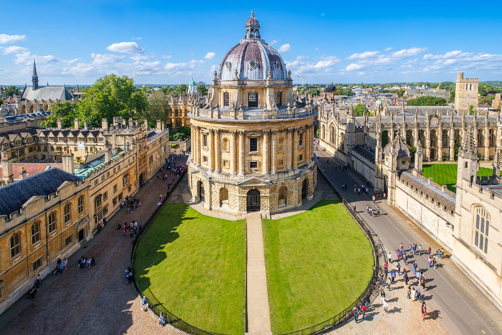 The city of Oxford and the Radcliffe Camera, a symbol of the University of Oxford