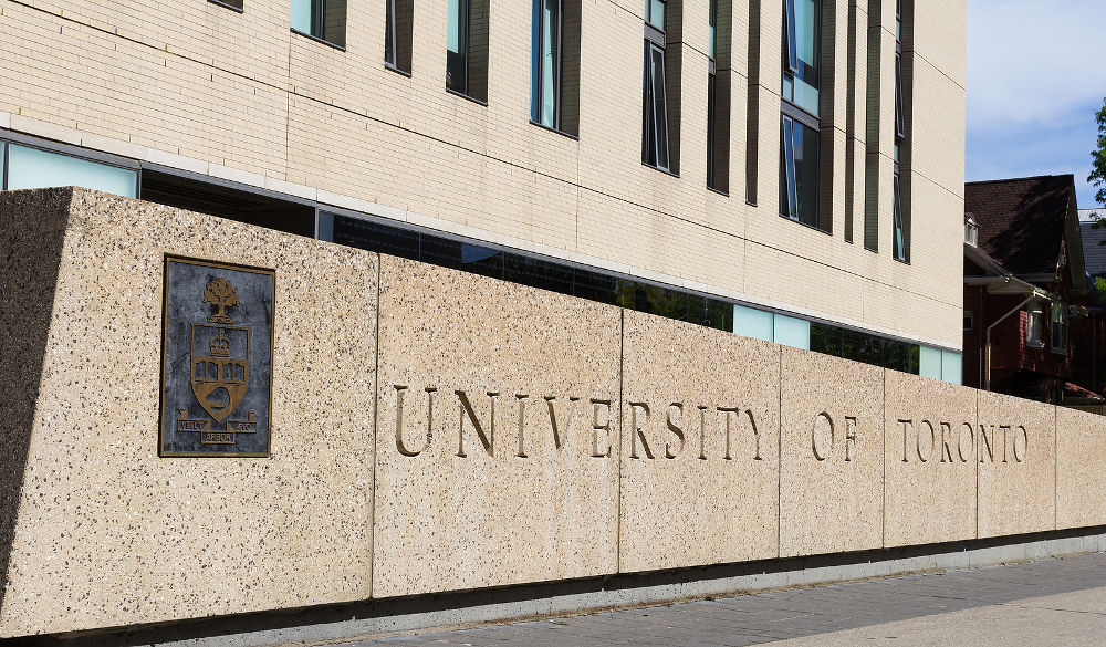 A sign for the University of Toronto