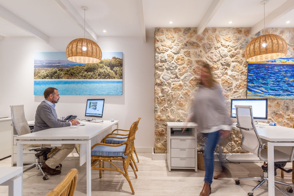 Living Blue Mallorca office