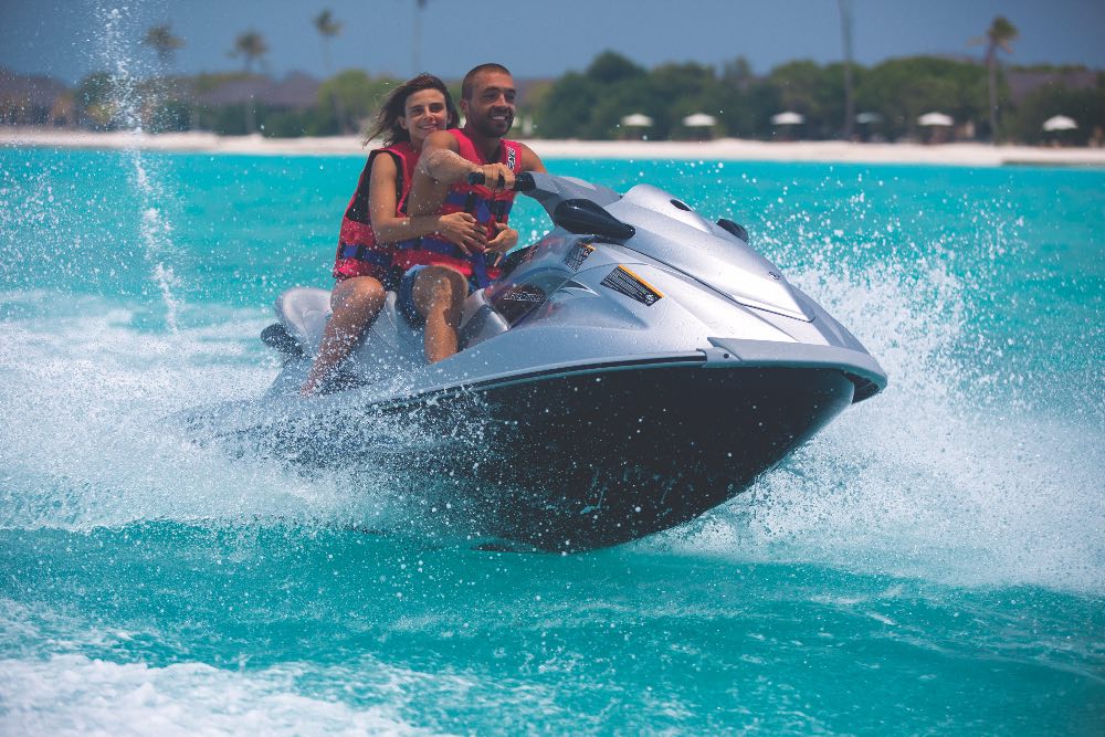 watersports-atmosphere-kanifushi