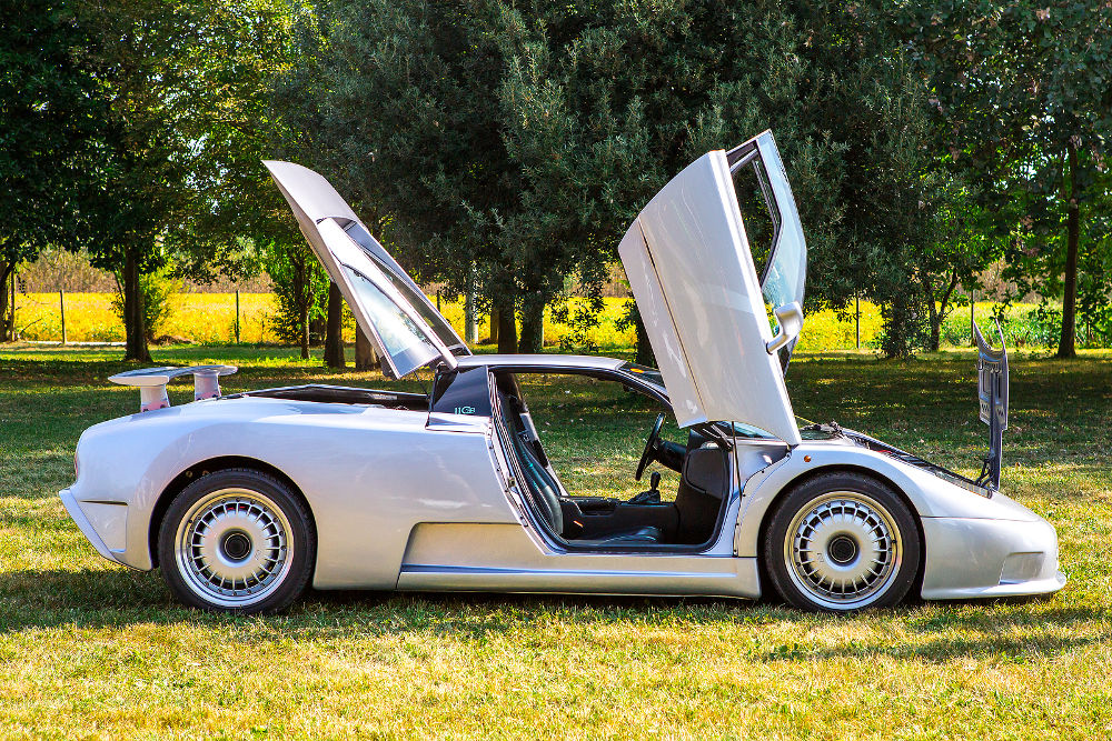 Photo of a Bugatti EB 110 at meeting Top Selection 2016