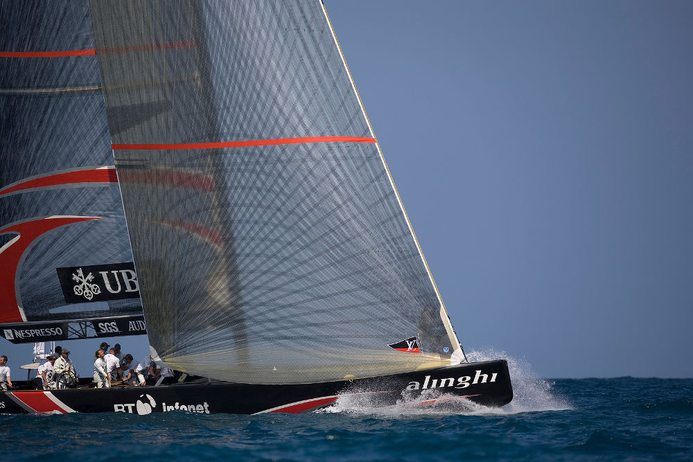 Switzerland's Alinghi in final match of 32nd America's Cup with Team New Zealand in Valencia Spain June 26 2007